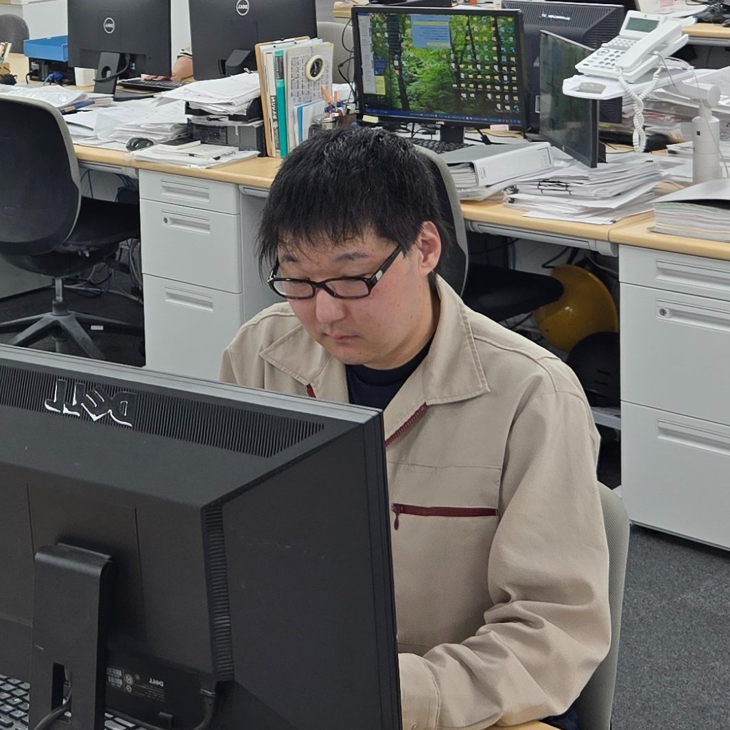 設計部情報システム設計  Sさん写真１